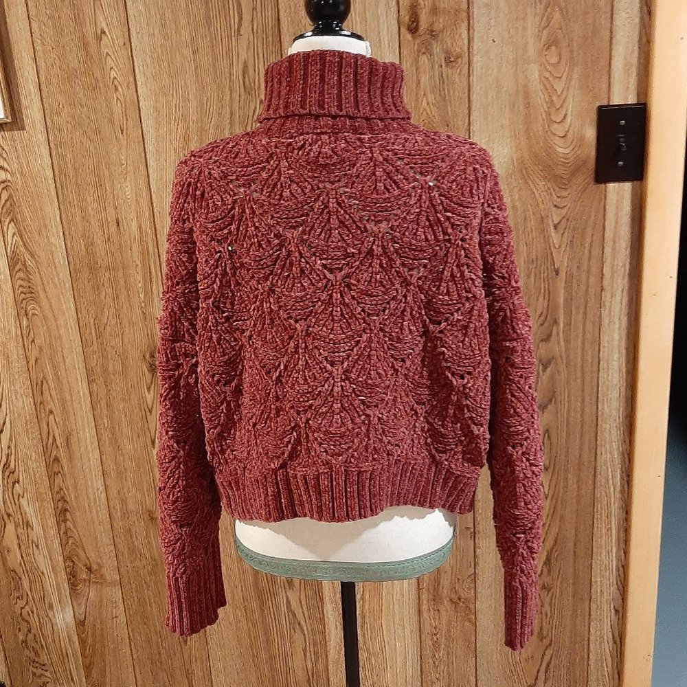 POL Soft Cropped Maroon Turtleneck - Picture 8 of 12